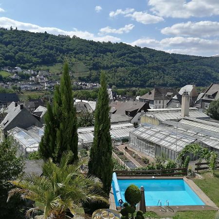 Weingut Stiftshof Hotel Enkirch Exterior photo